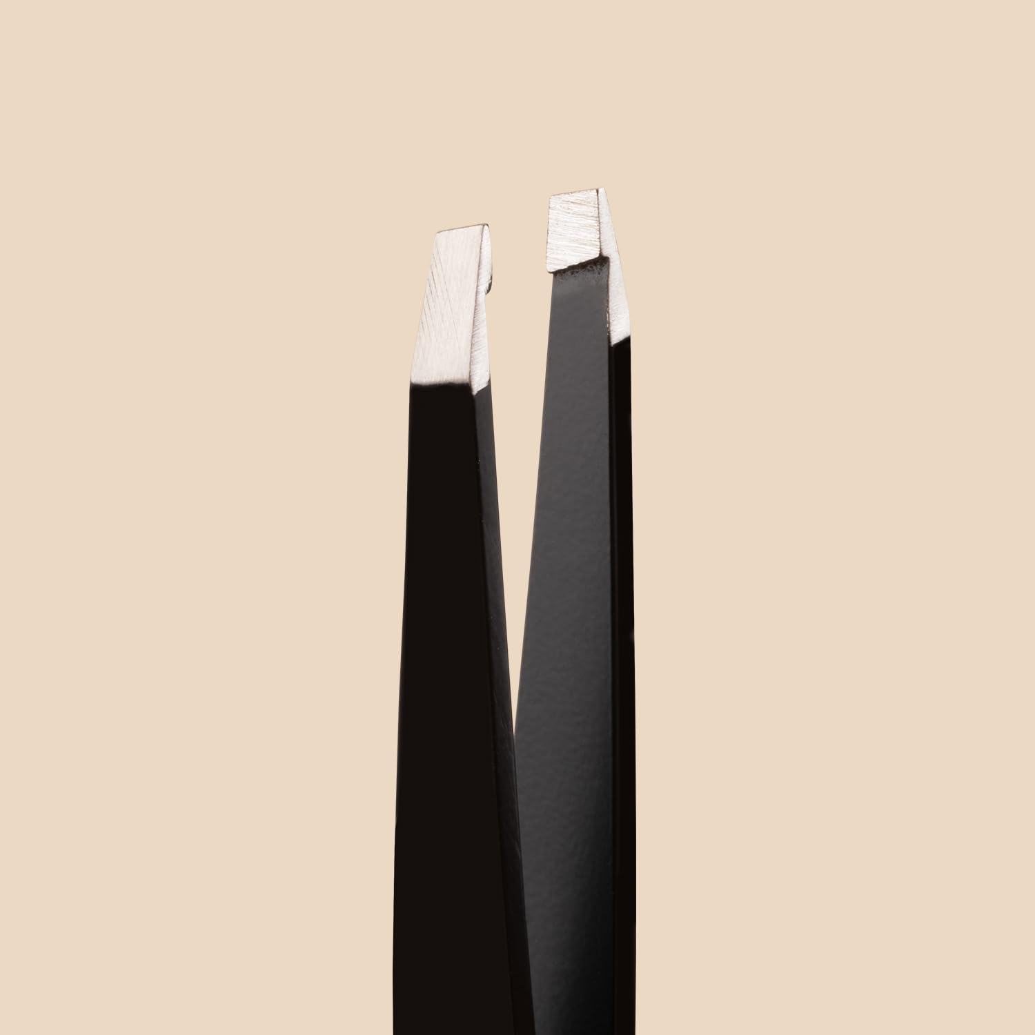 PAC Smart Tweezer for Eyebrow 100% Stainless Steel Flat Tip Black - 1Pcs