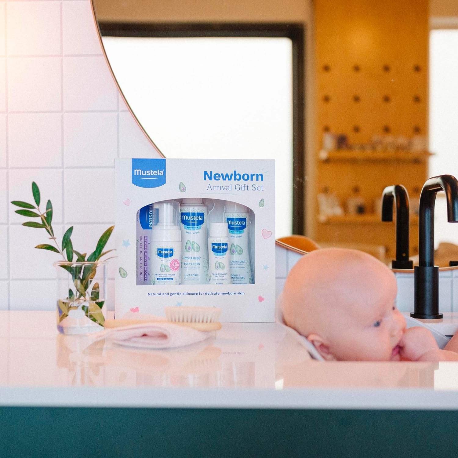 Mustela Coffret Cadeau Naissance – Soins Doux pour Bébé - 840 ml