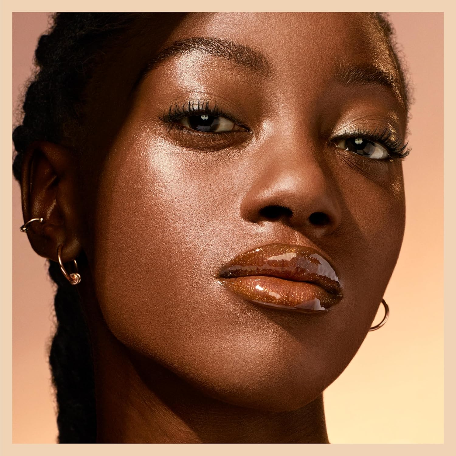 Maybelline New York Lifter Gloss – Gloss à lèvres teinté avec acide hyaluronique et brillance longue durée - 5.4ml