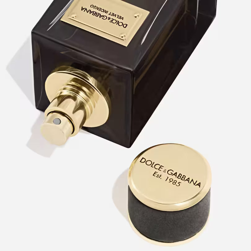 Dolce & Gabbana Velvet Incenso 100ml perfume bottle close-up