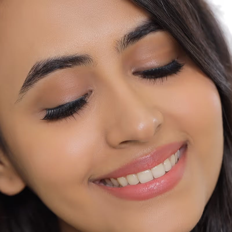Nykaa Lash Talk Lightweight, Long & Volumizing Natural False Eyelash – 1pcs