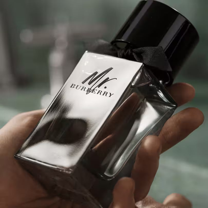 Mr. Burberry Eau de Toilette 50ml men's fragrance lifestyle image